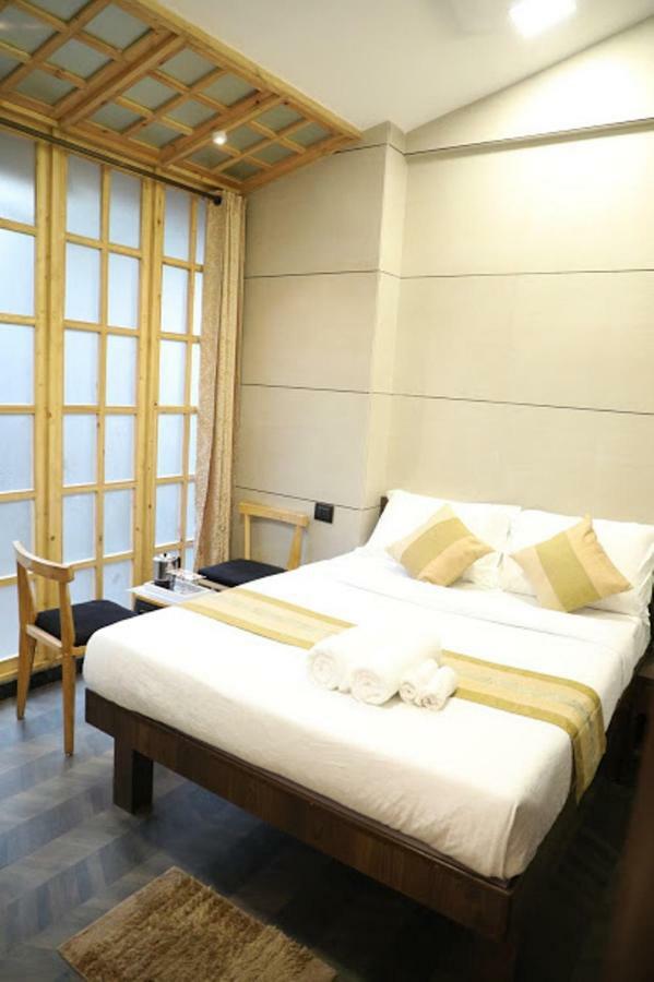 Hotel Dadar Near Station Mumbai (Bombay)